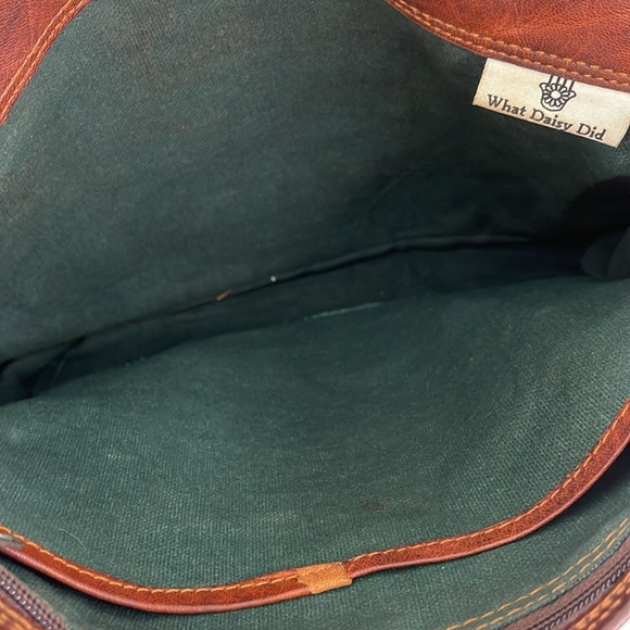 What Daisy Did Leather Messenger Bag - Picture 12 of 16